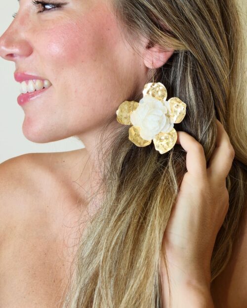 Pendiente maxi flor
