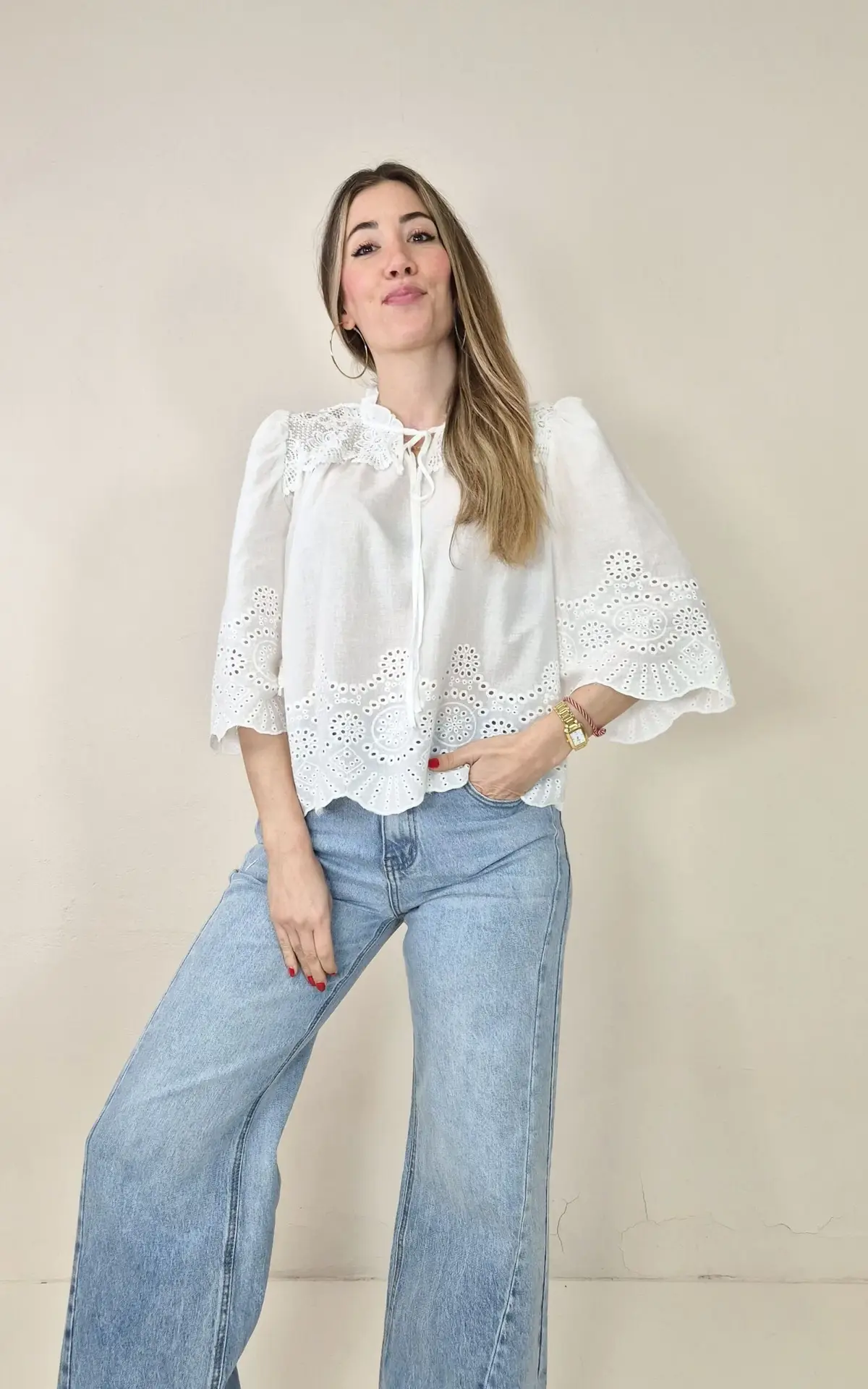 blusa blanca manga corta estilo romantico perforada lazo cuello (4) (2)